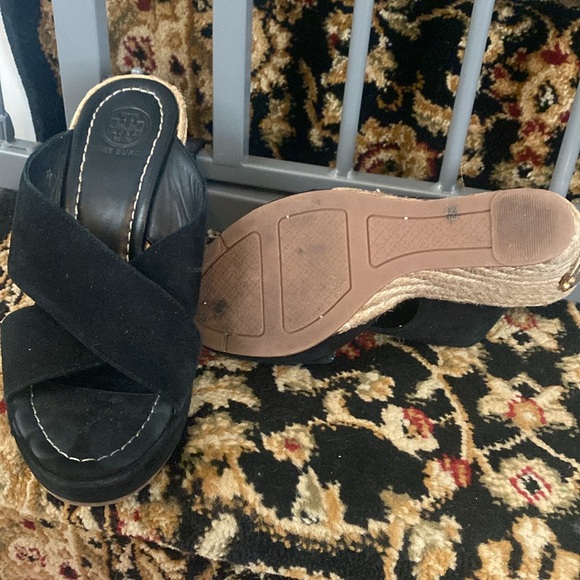 Tory Burch black & brown wedges - Picture 4 of 4